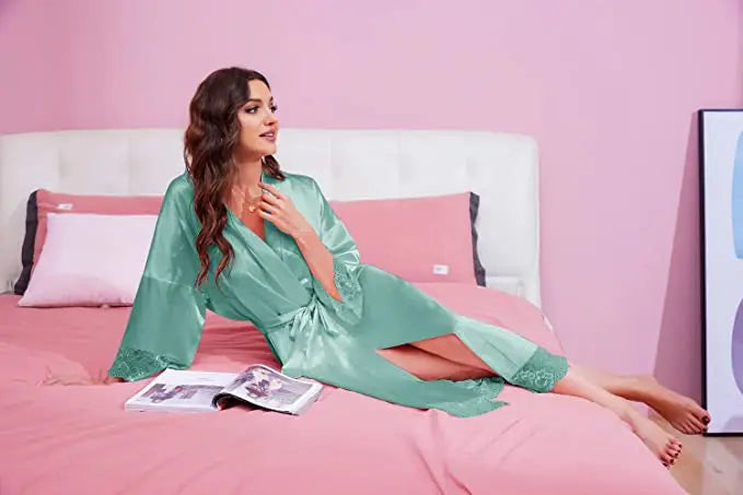 2021 New Silk Satin Lace Robes White Bridesmaid Bride Robes Bridesmaid Robes Wedding Long Robe Bathrobe Secondary image