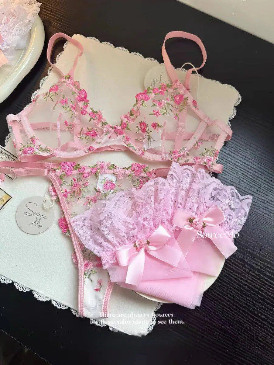 European Women Alluring Sheer Lace Embroidery Underwire Bra, Big Bust Support Minimize Anti‑Sagging Soft Lingerie S‑XL  Bra Set