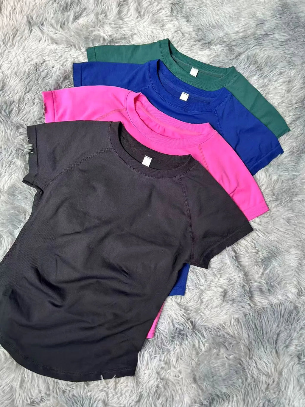 Women's 1DF-LO 1YNE-GO Compression Workout T-Shirt  Slim Fit Athletic Tee  Impact Short Sleeve Top  Women's sports shorts