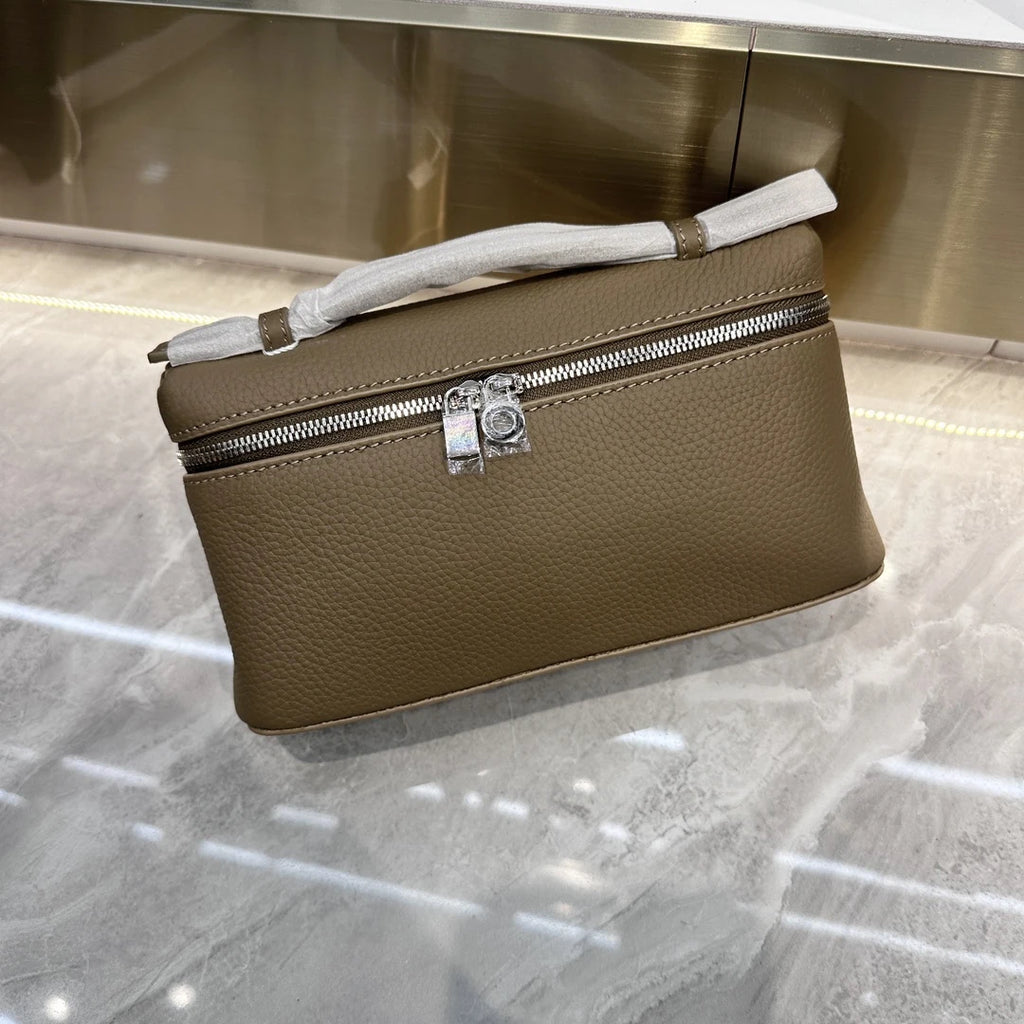 ew genuine leather LP19 mobile phone handbag for women. Exclusive to women, with a luxurious design and compact and exquisite ap
