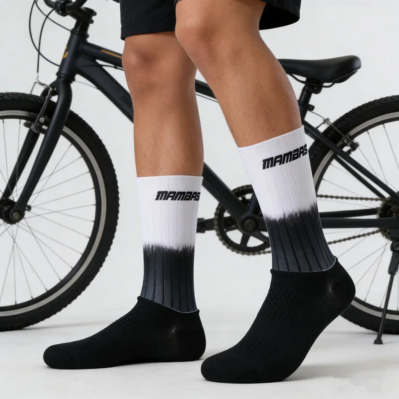 Anti Slip Silicone Summer Aero Socks Whiteline Cycling Socks Men Bicycle Sport Running Bike Socks Calcetines