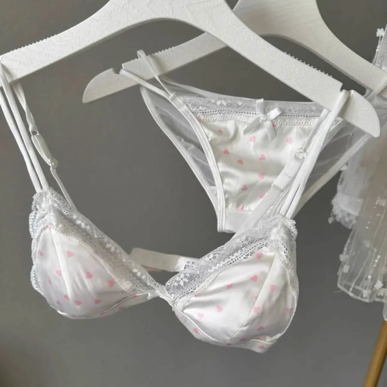 French Style Sweet Triangle Cup Lingerie Set Women Satin Lace Wireless Small Bust Gathered Thin Fabric Sexy Soft Underwear S-XL