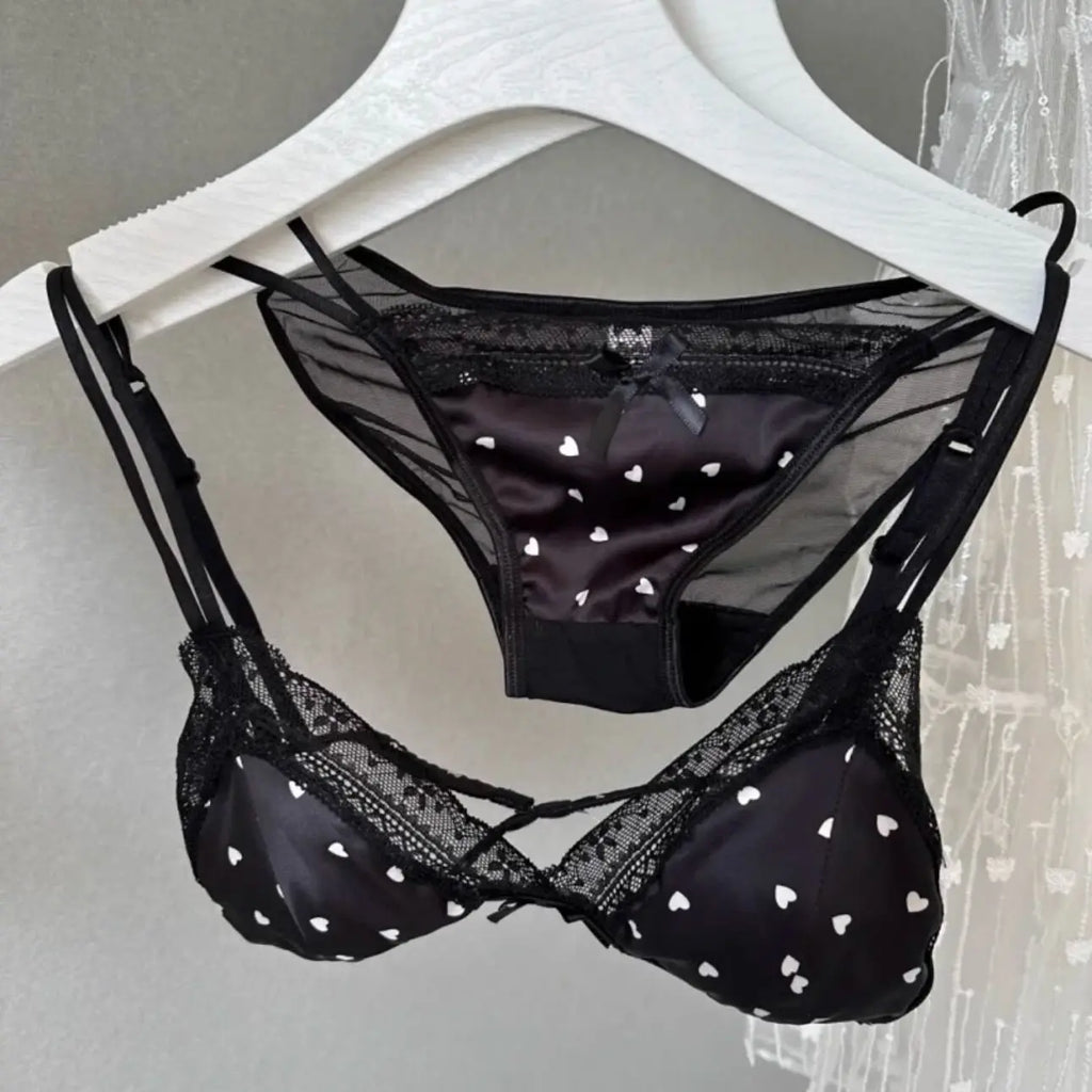 French Style Sweet Triangle Cup Lingerie Set Women Satin Lace Wireless Small Bust Gathered Thin Fabric Sexy Soft Underwear S-XL