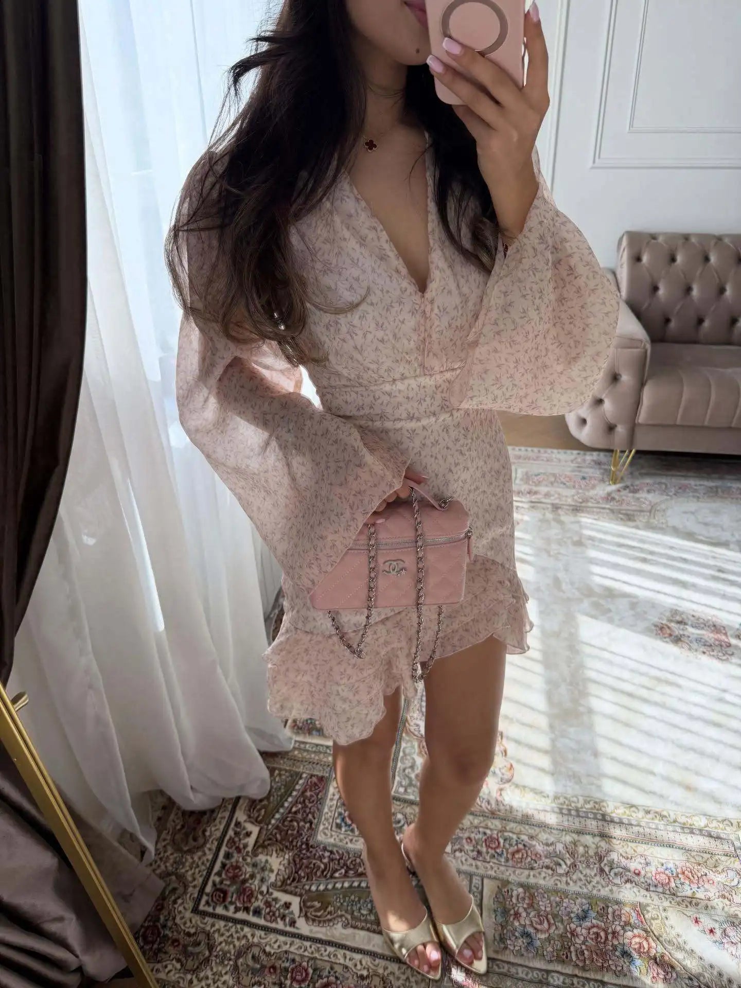 Pink Floral V-neck Mini Dress Waist-cinching Bell Sleeve Chiffon Skirt Commuting And Dating Women's Casual Daily Dresses 2026 Secondary image